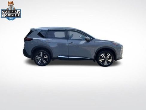 Used 2022 Nissan Rogue SL w/ SL Premium Package FWD image 2