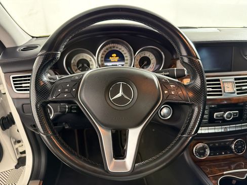 Used 2013 Mercedes-Benz CLS 550 4MATIC image 11
