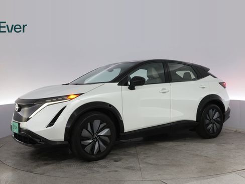 Used 2024 Nissan Ariya AWD image 18
