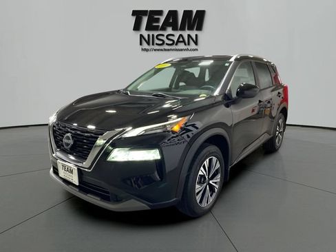 Certified 2023 Nissan Rogue SV w/ SV Premium B Package AWD/4WD image 3