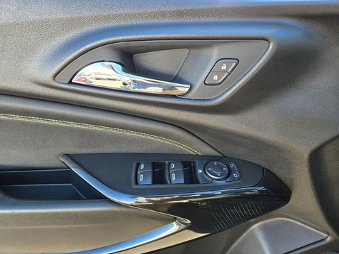 Used 2024 Chevrolet Trax LT w/ Driver Confidence Package image 16