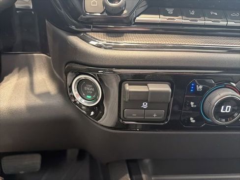 New 2026 Chevrolet Silverado 2500 ZR2 AWD/4WD image 22