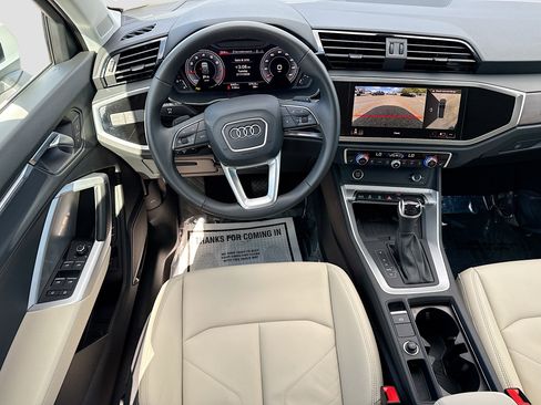 Used 2025 Audi Q3 2.0T Premium Plus w/ Premium Plus Package image 16