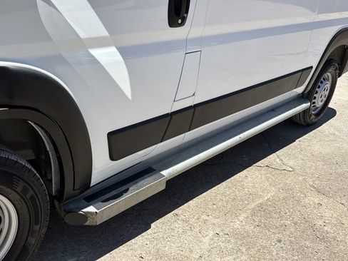 Used 2025 RAM ProMaster 2500 w/ U-Haul Equipment Group FWD image 14