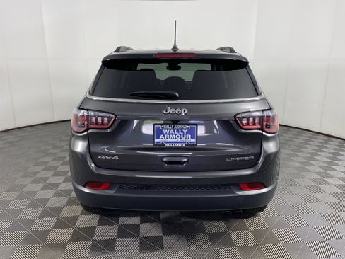 Used 2022 Jeep Compass Limited AWD/4WD image 8
