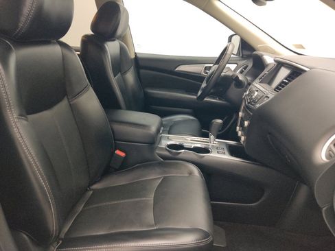 Used 2018 Nissan Pathfinder SL w/ SL Premium Package FWD image 21