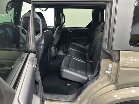 Used 2025 Ford Bronco Outer Banks AWD/4WD image 28