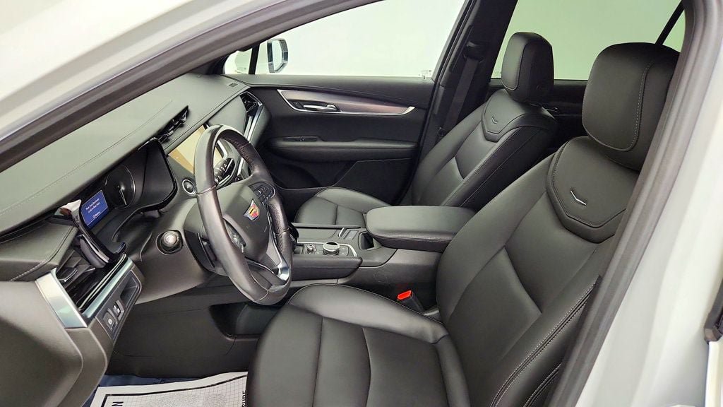 Used 2024 Cadillac XT6 Luxury FWD image 20