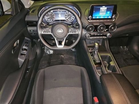 Used 2023 Nissan Sentra SV image 13