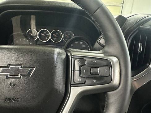 Used 2019 Chevrolet Silverado 1500 LT Trail Boss AWD/4WD image 26