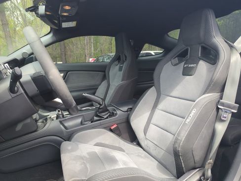 Used 2019 Ford Mustang Shelby GT350 w/ Technology Package image 18