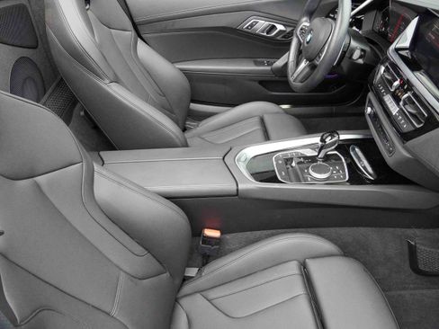 Used 2024 BMW Z4 sDrive30i w/ Shadowloine Package image 13