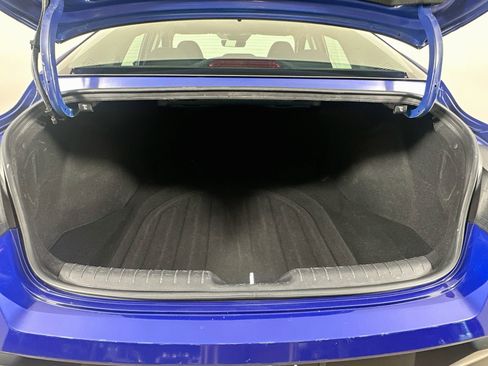 Used 2025 Hyundai Elantra SEL FWD image 29