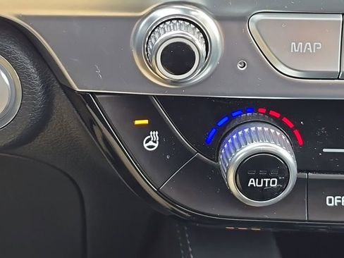 Used 2024 Kia Telluride SX Prestige w/ Towing Package image 19