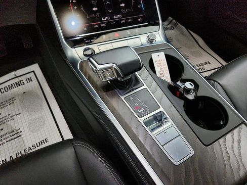 Used 2022 Audi A6 Premium Plus image 19