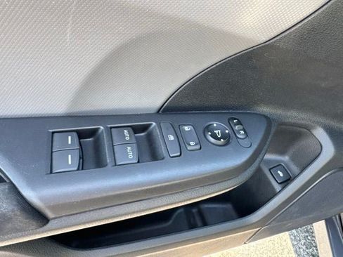 Used 2019 Honda Civic LX image 9