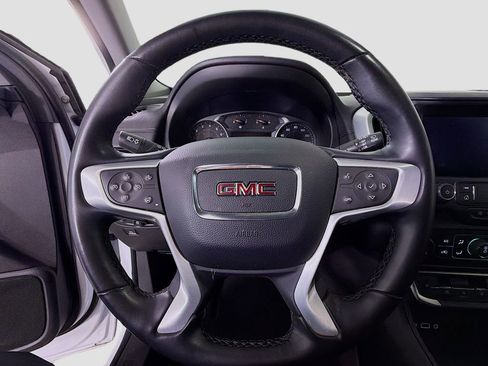 Used 2024 GMC Terrain SLT image 14