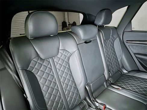 Used 2024 Audi SQ5 Premium Plus image 27