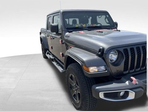 Used 2021 Jeep Gladiator Sport AWD/4WD image 15