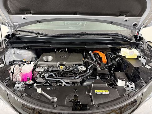 Certified 2025 Toyota Sienna XSE w/ XSE Plus Package AWD/4WD image 34