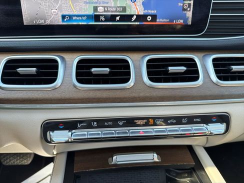 Used 2021 Mercedes-Benz GLE 350 4MATIC image 27