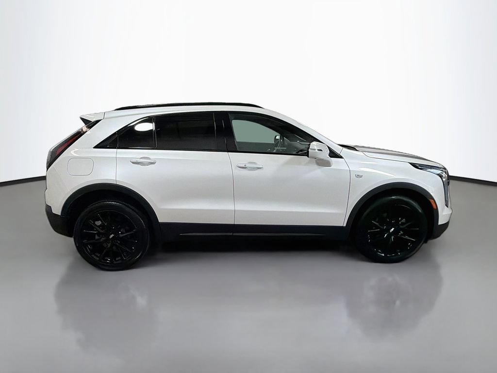 Used 2022 Cadillac XT4 Sport w/ LPO, Onyx Lite Package AWD/4WD image 10