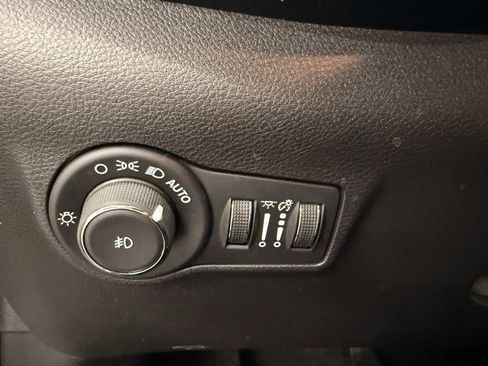 Certified 2024 Jeep Compass Limited w/ Elite Group image 24