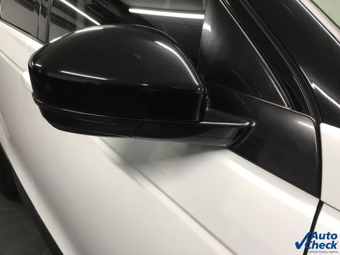 Used 2021 Land Rover Discovery Sport S image 18