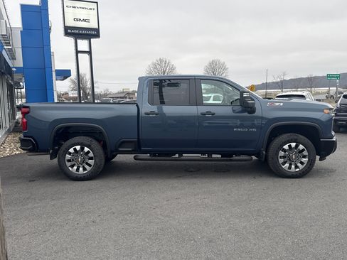 Used 2026 Chevrolet Silverado 2500 Custom w/ Custom Value Package image 2