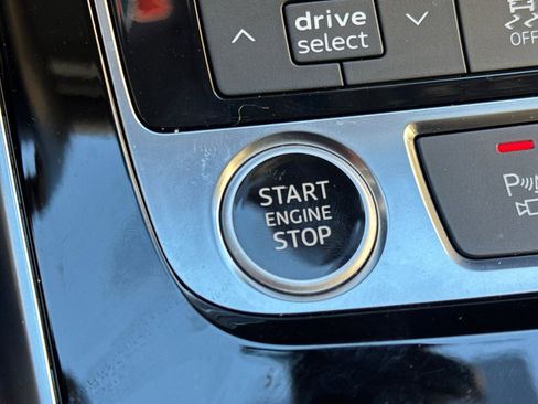 Used 2024 Audi Q7 3.0T Premium image 25