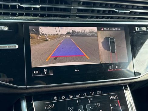 Used 2019 Audi Q8 Prestige w/ Luxury Package image 21