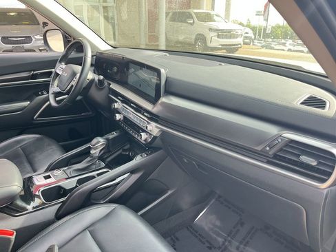 Used 2025 Kia Telluride S AWD/4WD image 33