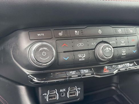 Used 2021 Dodge Durango R/T w/ Blacktop Package image 20