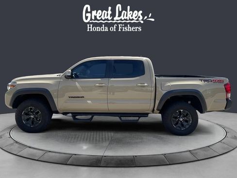 Used 2017 Toyota Tacoma TRD Off-Road w/ Tow Package AWD/4WD image 2