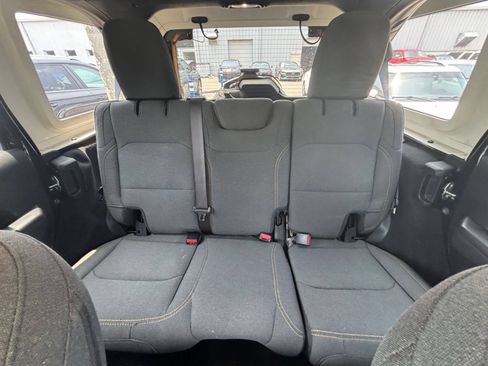 Used 2025 Jeep Wrangler Unlimited Sport AWD/4WD image 37