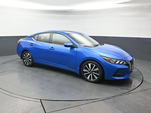 Used 2023 Nissan Sentra SV w/ SV Premium Package FWD image 8