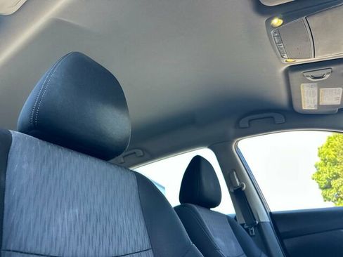 Used 2019 Nissan Rogue S FWD image 20
