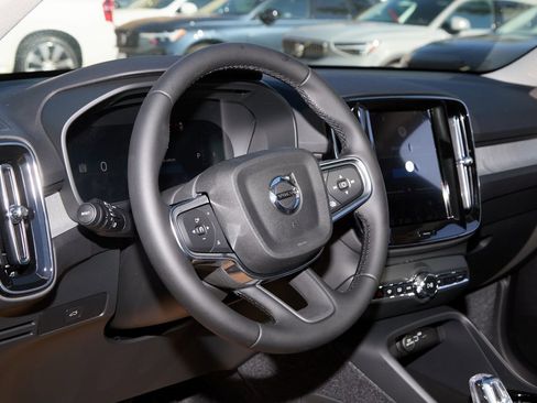 New 2026 Volvo XC40 B5 Ultra w/ Climate Package image 13