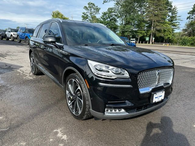 Used 2023 Lincoln Aviator Reserve w/ Equipment Group 201A AWD/4WD image 7