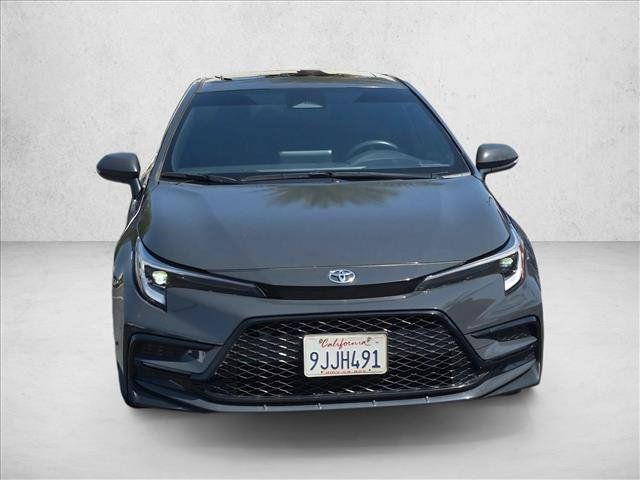 Used 2024 Toyota Corolla SE w/ SE Premium Package FWD image 2