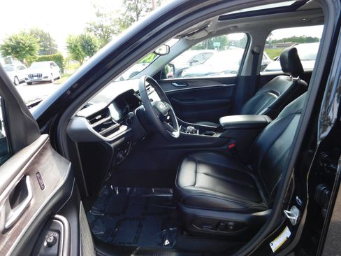 Used 2024 Jeep Grand Cherokee Limited 4xe AWD/4WD image 19