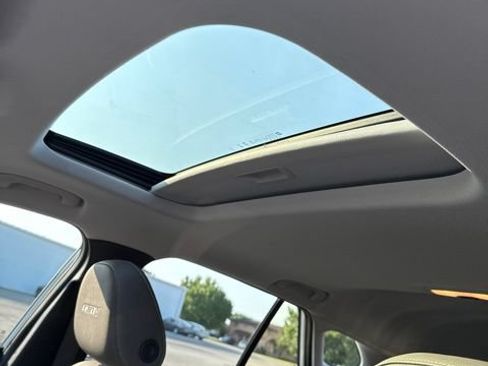 Used 2025 Chevrolet Trax ACTIV w/ Sunroof Package FWD image 20
