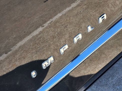 Used 2018 Chevrolet Impala Premier w/ Premier Confidence Package image 12