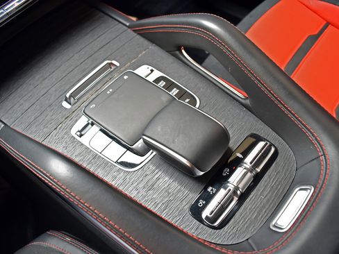 Used 2021 Mercedes-Benz GLE 53 AMG 4MATIC w/ AMG Night Package image 39