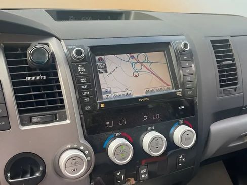 Used 2011 Toyota Tundra Limited w/ Memory Pkg RWD image 22