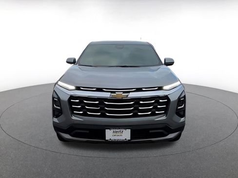 Used 2025 Chevrolet Equinox LT FWD image 4