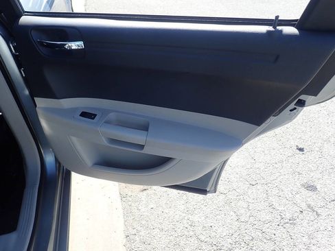 Used 2007 Chrysler 300 image 27