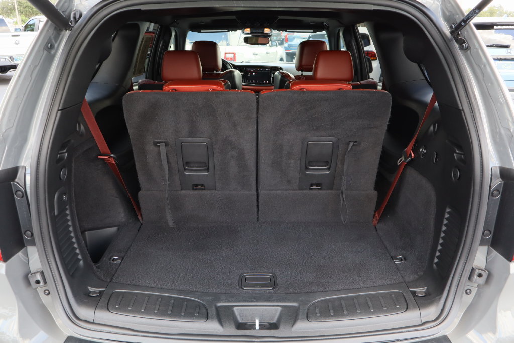 Used 2023 Dodge Durango SRT AWD/4WD image 23