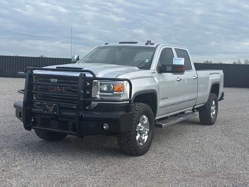 Used 2019 GMC Sierra 2500 SLT w/ Duramax Plus Package image 1