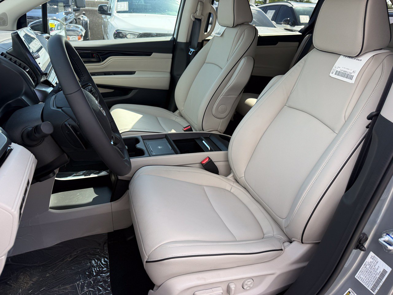 New 2027 Honda Odyssey Touring image 7